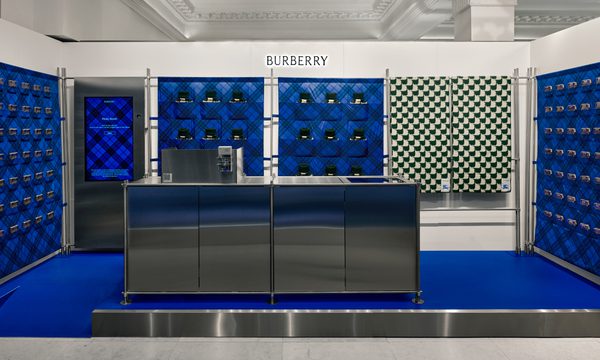Steel and Form Burberry Banner 003